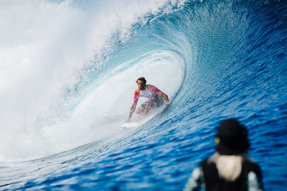 Frederico Morais through to World surf semi-finals - The ...