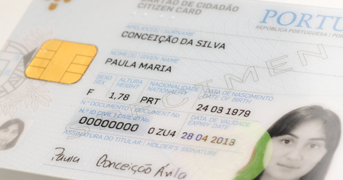 Les cartes d'identité périmées peuvent être utilisées pour voyager